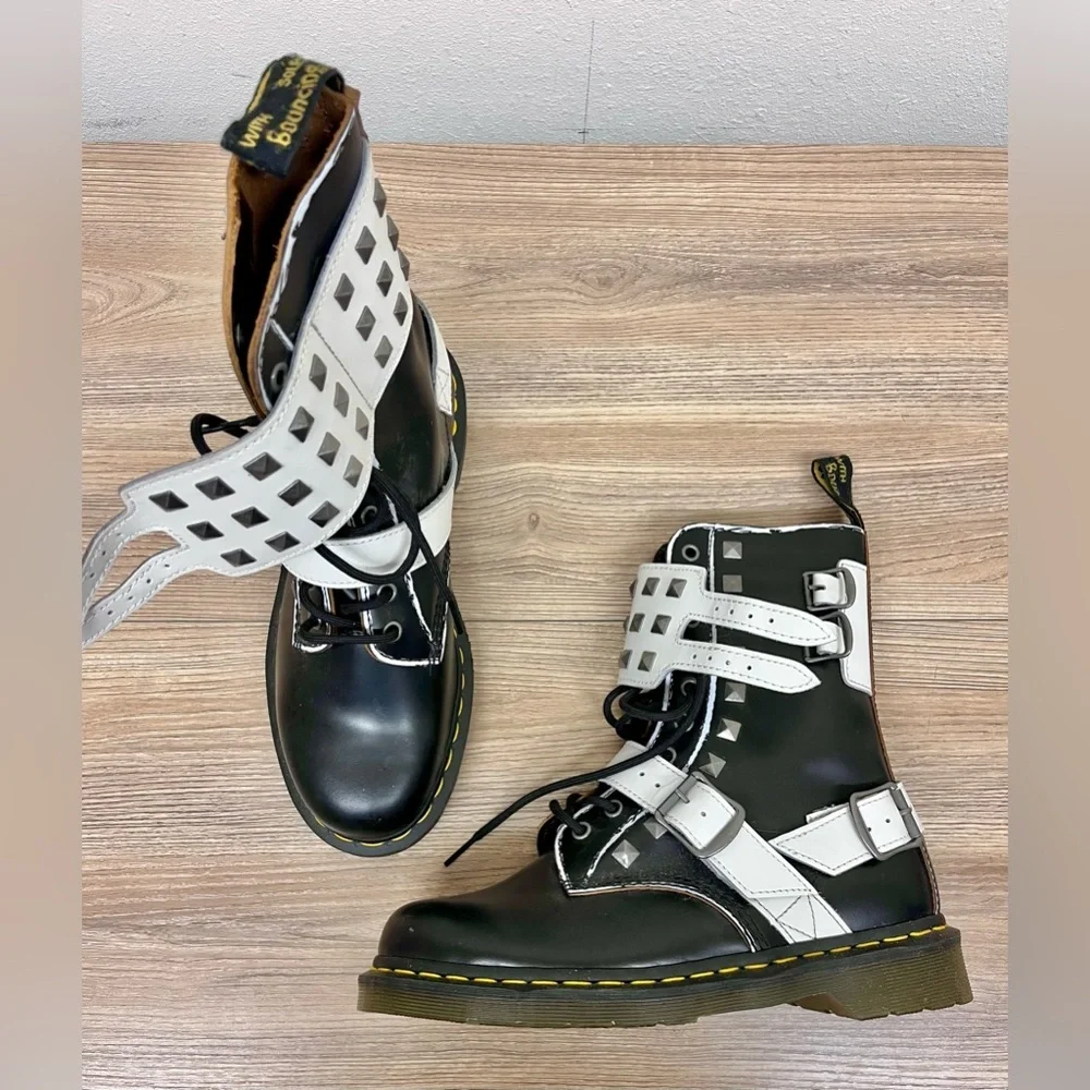 RARE Dr. Martens 1490 Joska Stud Punk Grunge Boots Size 9 - Picture 2 of 13